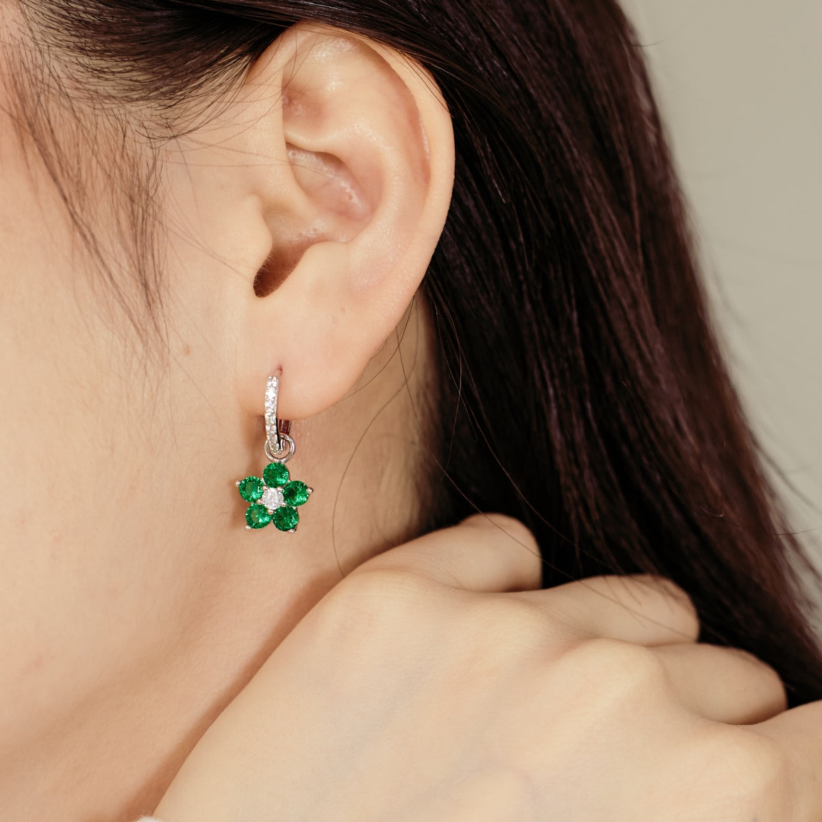 925 Silver Loop Star Earrings with Green 5A Gemstone